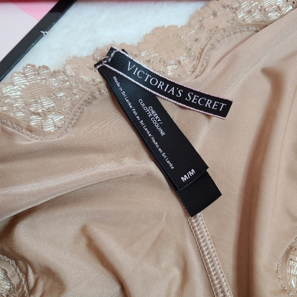 Y2K Victoria's Secret Silky Satin Lace Classic Cheeky Panty Size M Beige - Picture 5 of 7